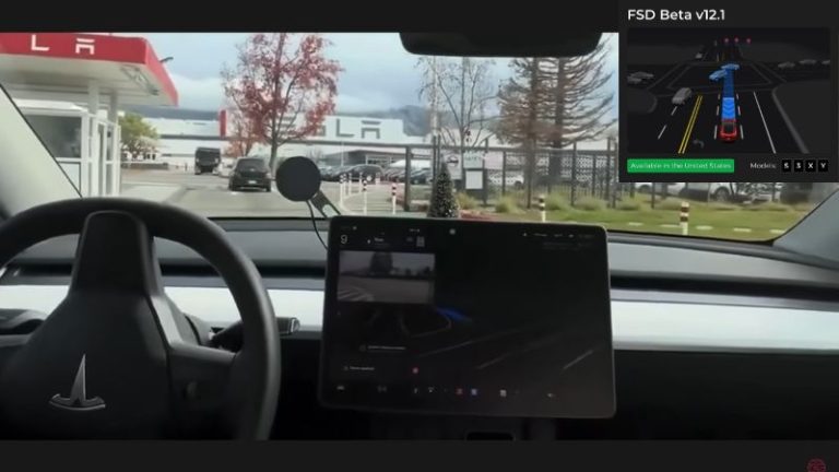 Voici la première vidéo du système de conduite autonome FSD V12 1 de