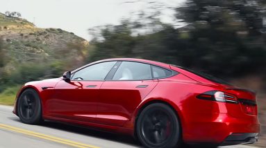 Tesla-Model-S-Ultra-Red