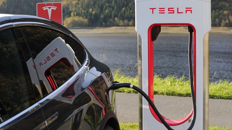 Enquête choc : Tesla aurait-il manipulé l'autonomie de ses gammes de voitures électriques ?