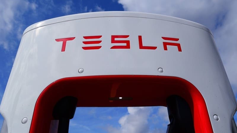 Tesla superchargeur